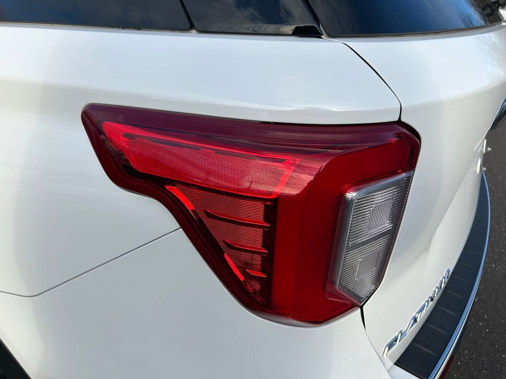 Certified 2022 Ford Explorer Platinum w/ Equipment Group 601A image 35