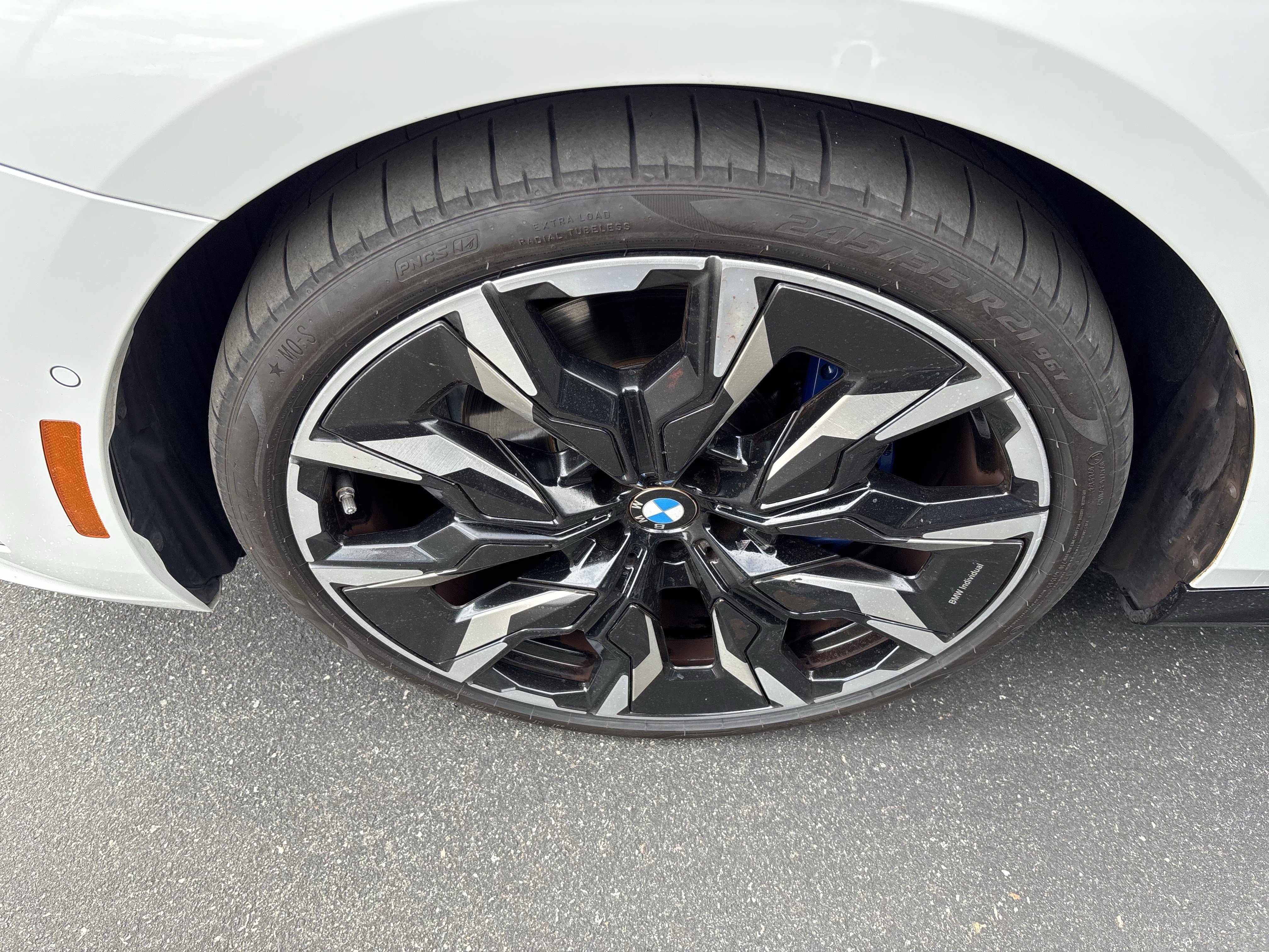 Certified 2024 BMW 530i 530i w/ Executive Package image 38