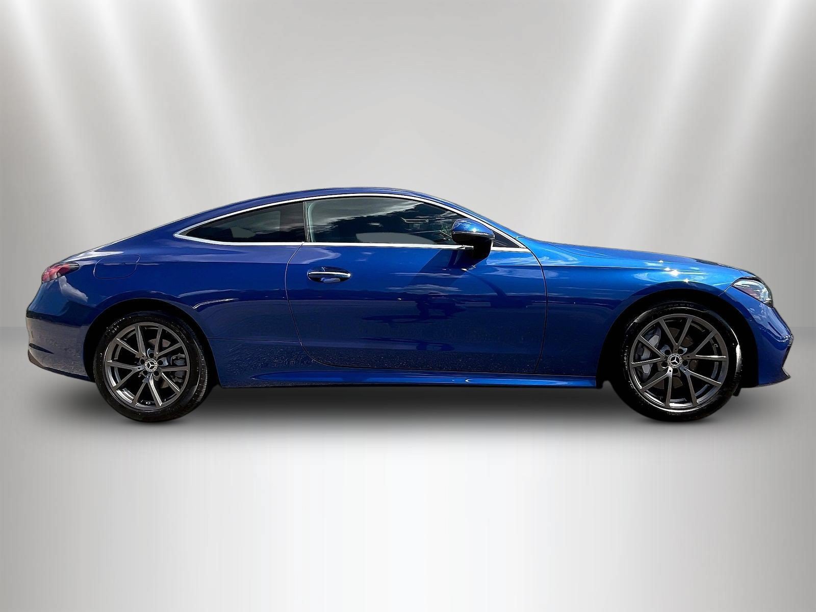 Certified 2024 Mercedes-Benz CLE 300 4MATIC Coupe image 4
