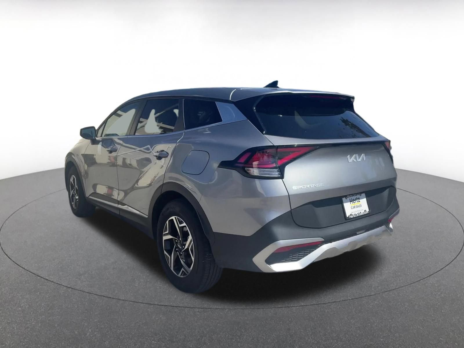 Used 2025 Kia Sportage LX image 10