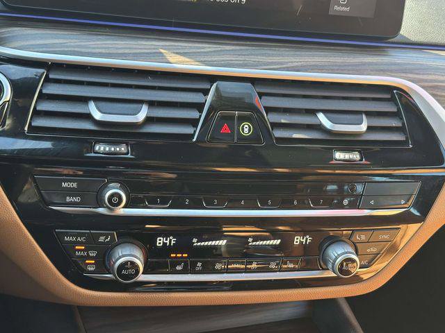 Used 2023 BMW 530i xDrive w/ Convenience Package image 28