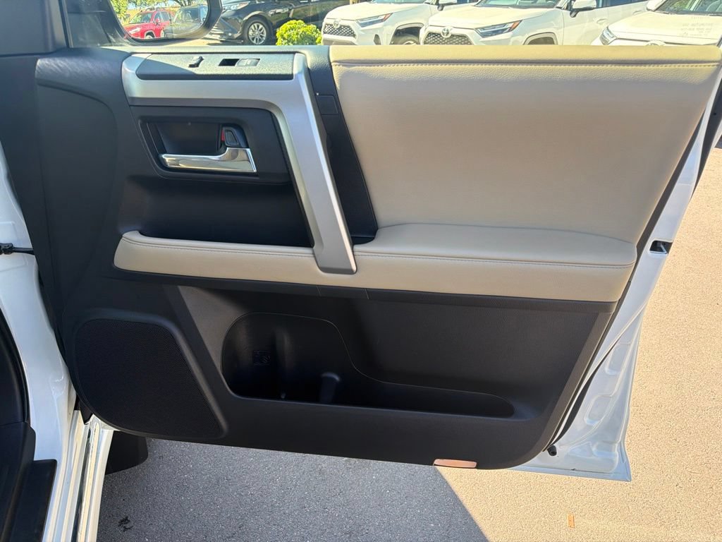 Used 2023 Toyota 4Runner Limited AWD/4WD image 9