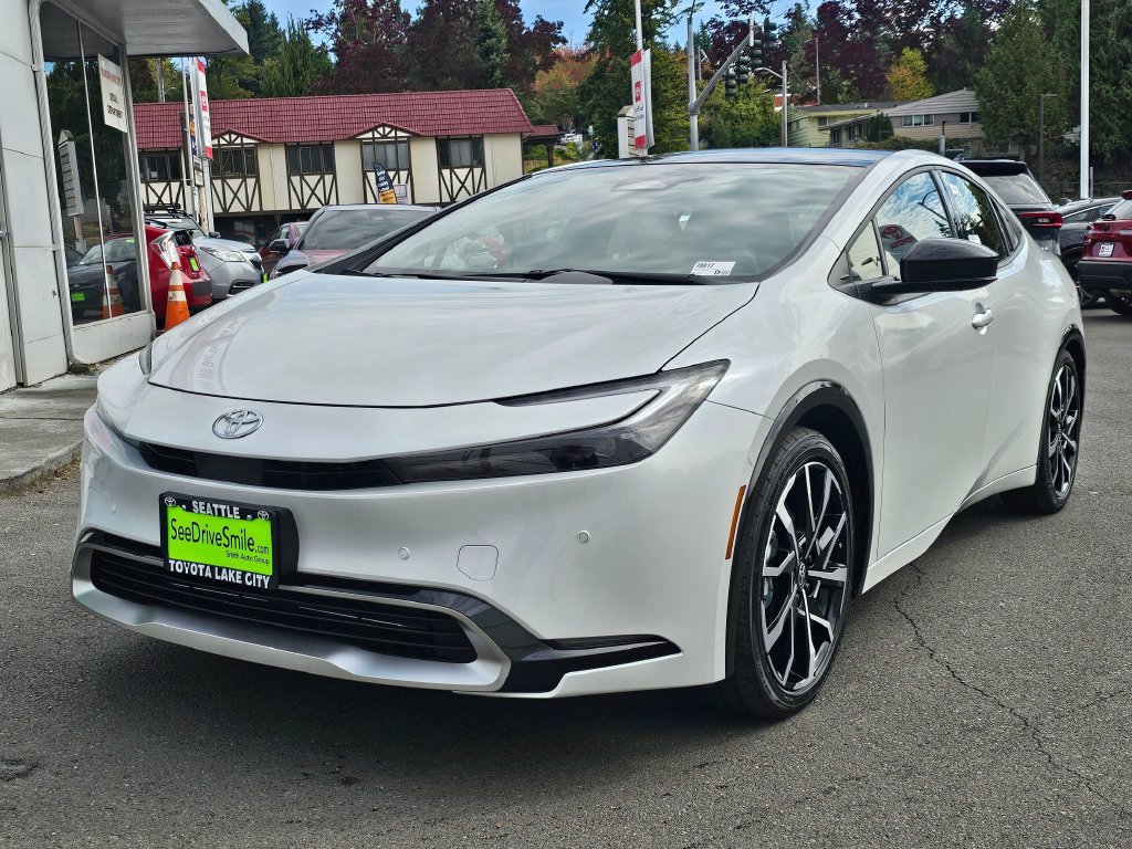 New 2027 Toyota Prius Plug-In Hybrid w/ Limited Premium Package FWD image 3