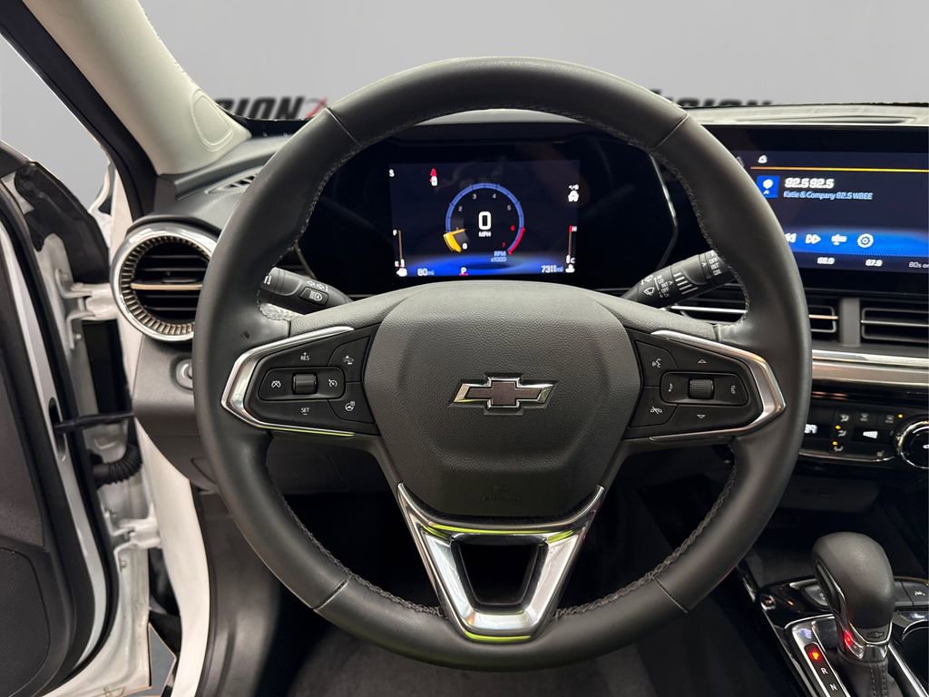 Used 2024 Chevrolet Trax ACTIV w/ Sunroof Package image 24