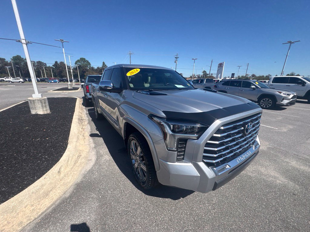 Used 2024 Toyota Tundra Capstone AWD/4WD image 13