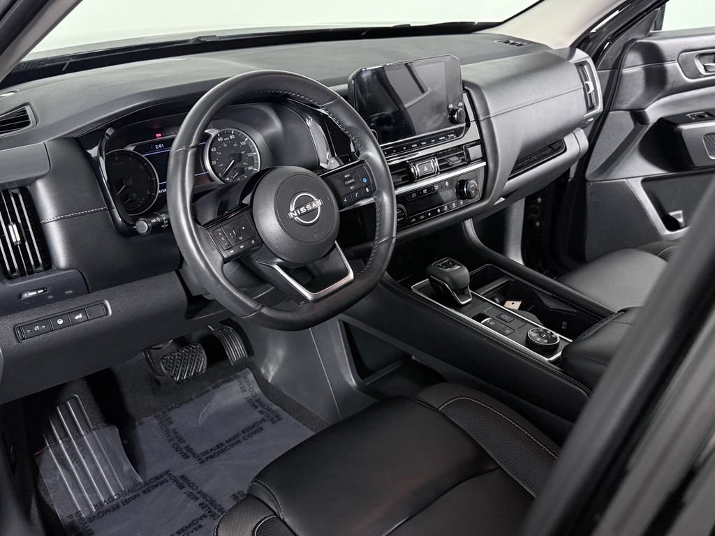 Certified 2024 Nissan Pathfinder SL AWD/4WD image 12