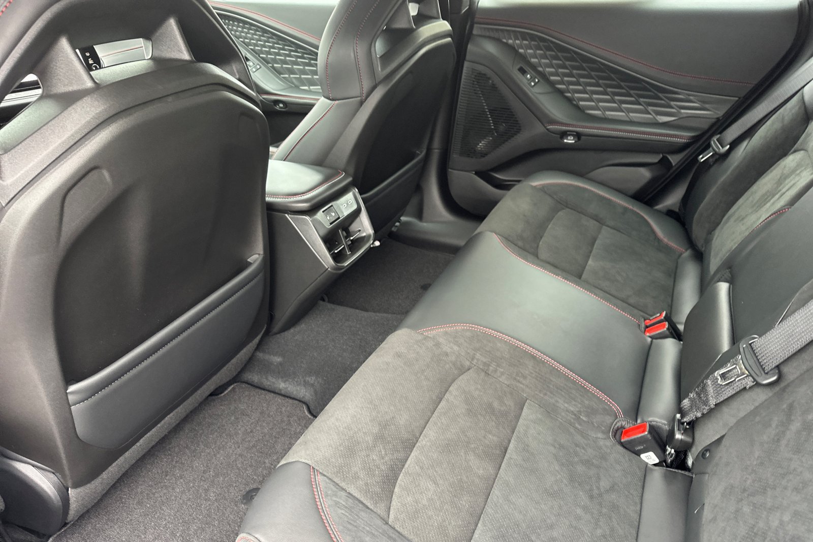 New 2026 Dodge Charger R/T w/ Performance Handling Group AWD/4WD image 12