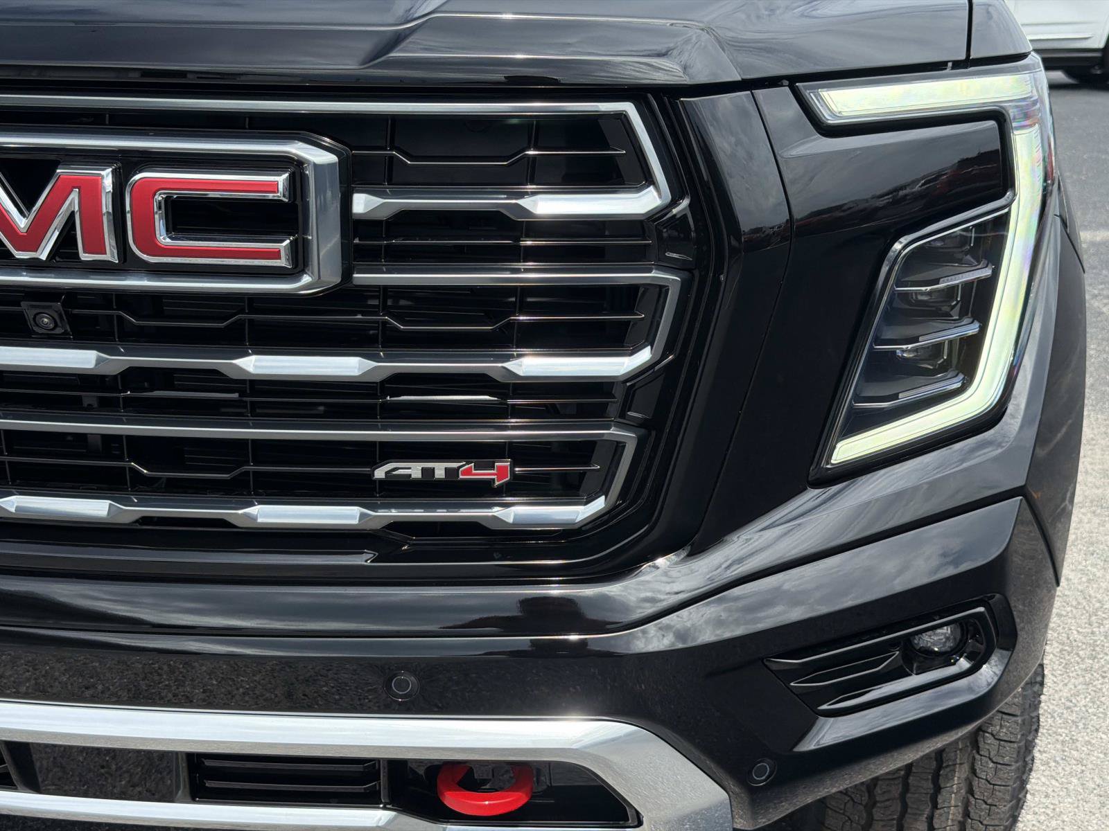 New 2026 GMC Yukon AT4 w/ AT4 Premium Plus Package AWD/4WD image 9