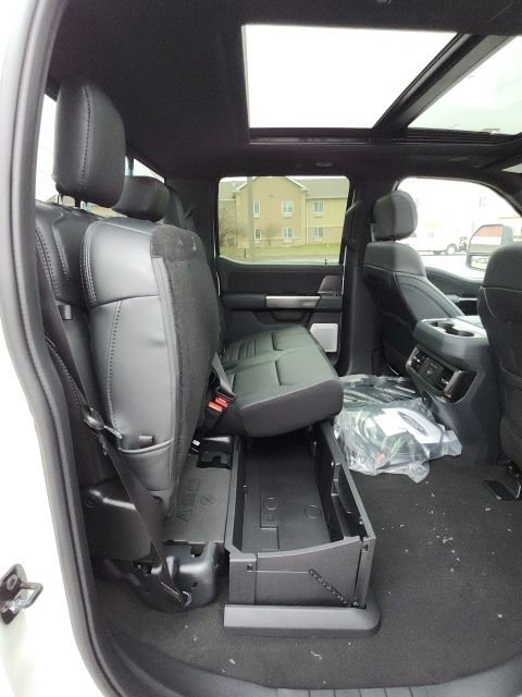 New 2026 Ford F350 Platinum w/ Tremor Off-Road Package image 29