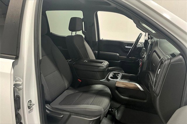 Used 2021 Chevrolet Silverado 1500 LT Trail Boss w/ Bed Protection Package image 31