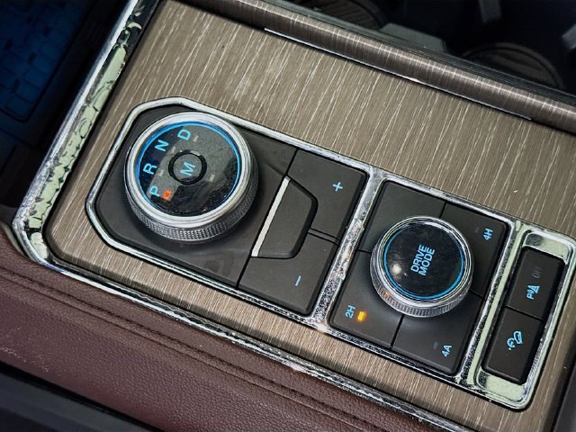 Used 2023 Ford Expedition Limited AWD/4WD image 18
