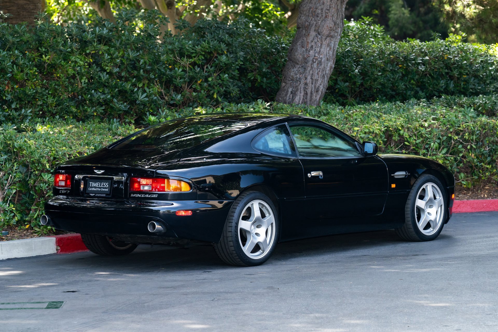 Used 2002 Aston Martin DB7 Vantage image 3