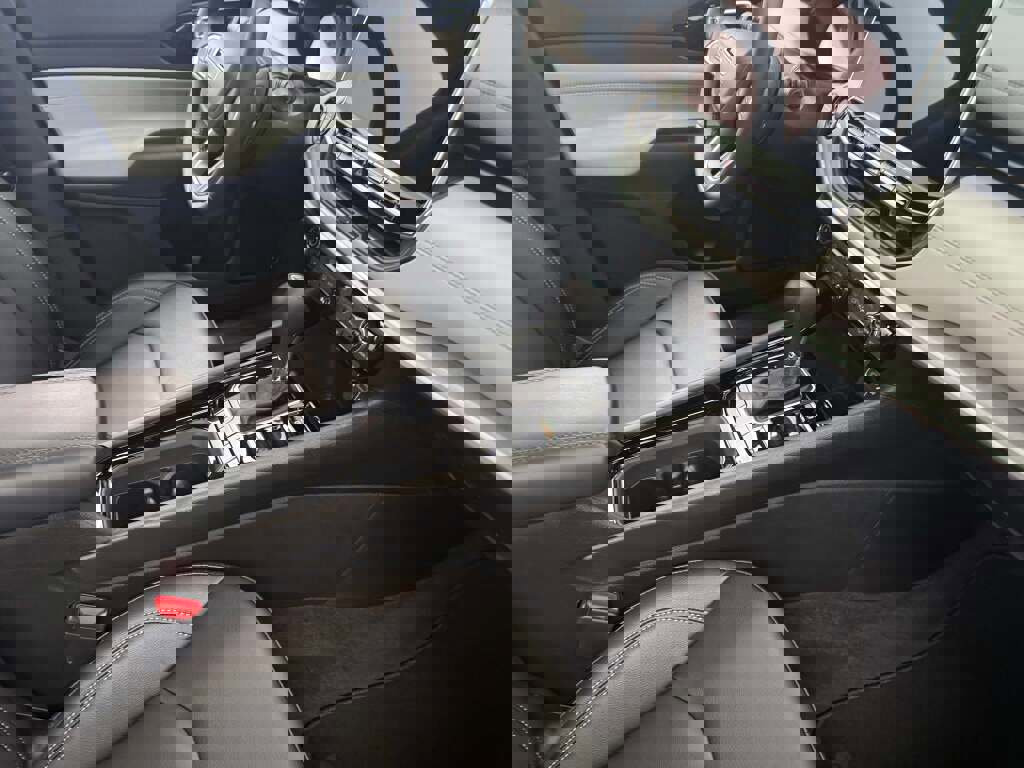 New 2026 Jeep Compass Limited image 19