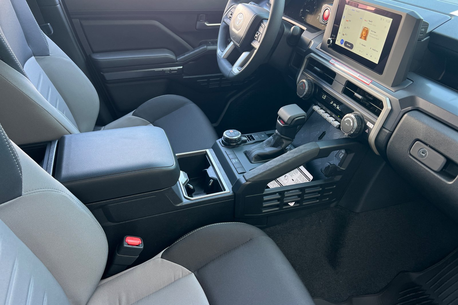 Certified 2026 Toyota Tacoma TRD Off-Road AWD/4WD image 15