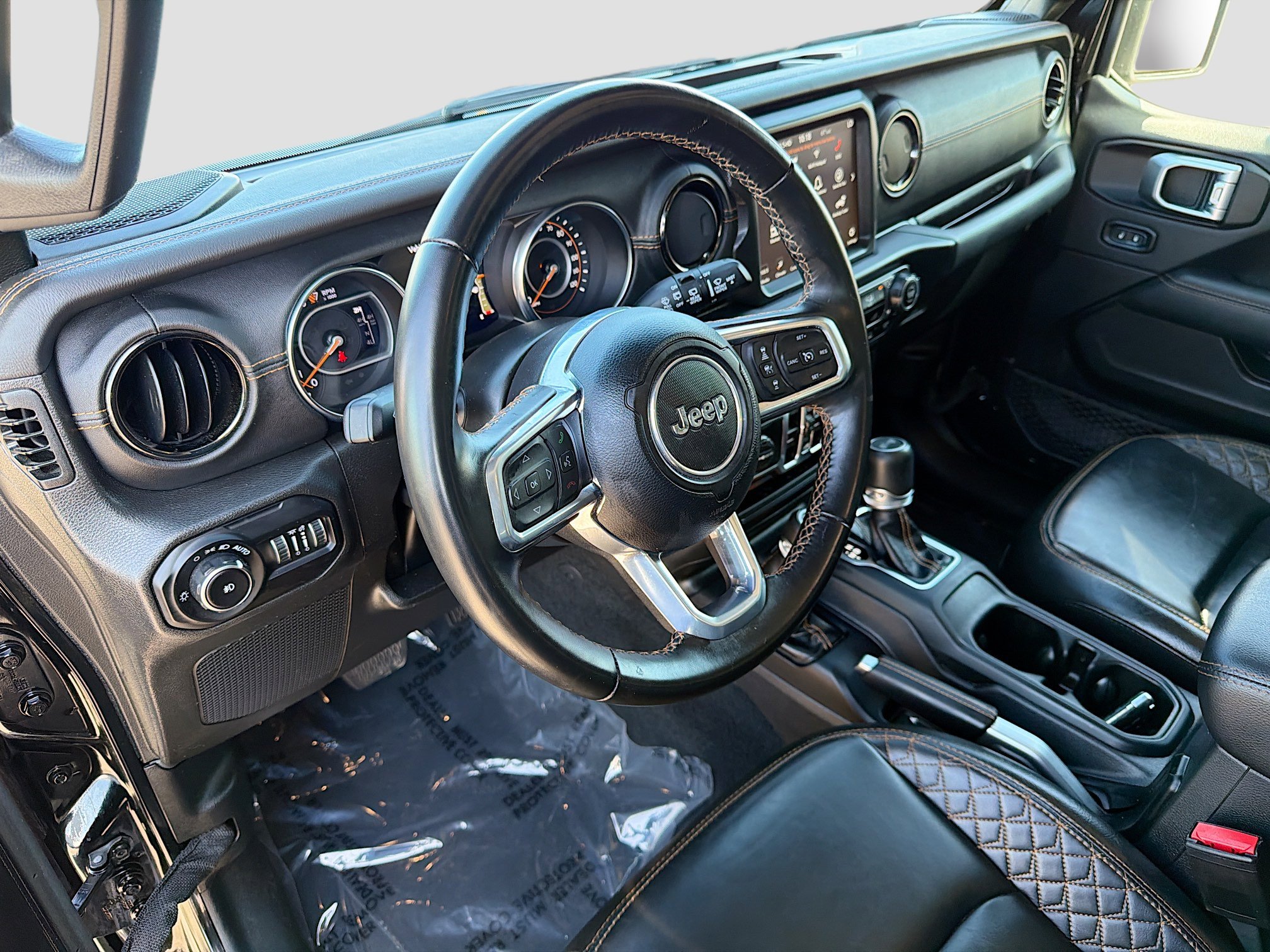 Used 2022 Jeep Wrangler Unlimited Sahara image 24
