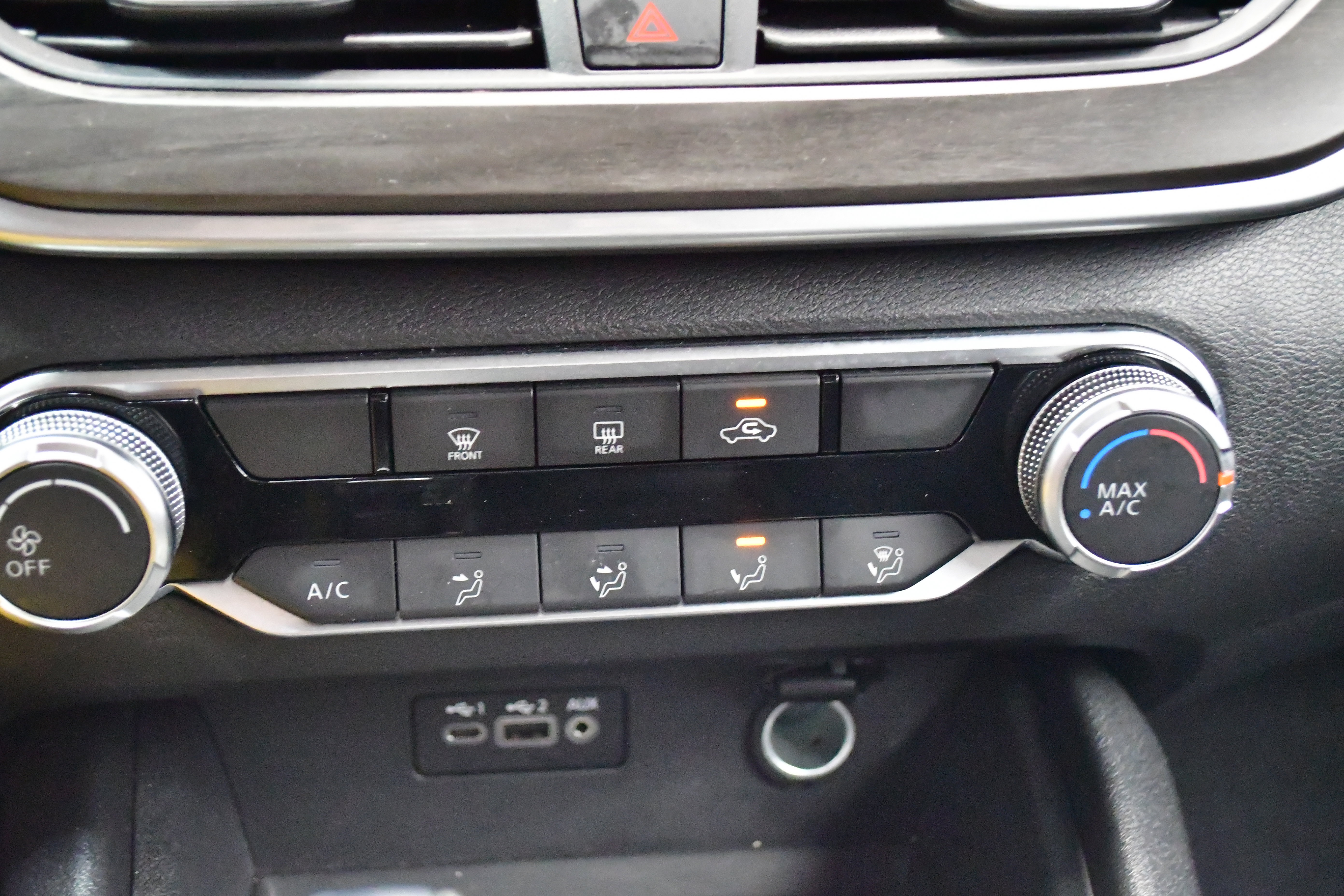 Used 2025 Nissan Altima 2.5 SV FWD image 26