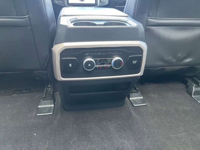Used 2023 Ford Expedition Limited image 14