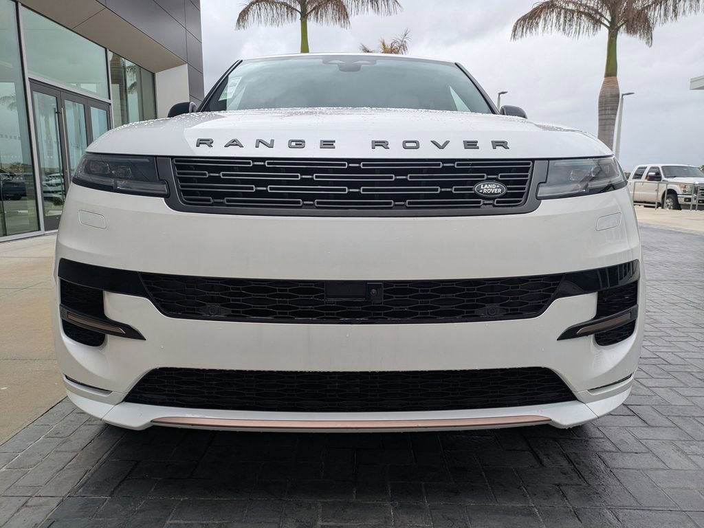 New 2026 Land Rover Range Rover Sport Dynamic SE AWD/4WD image 10