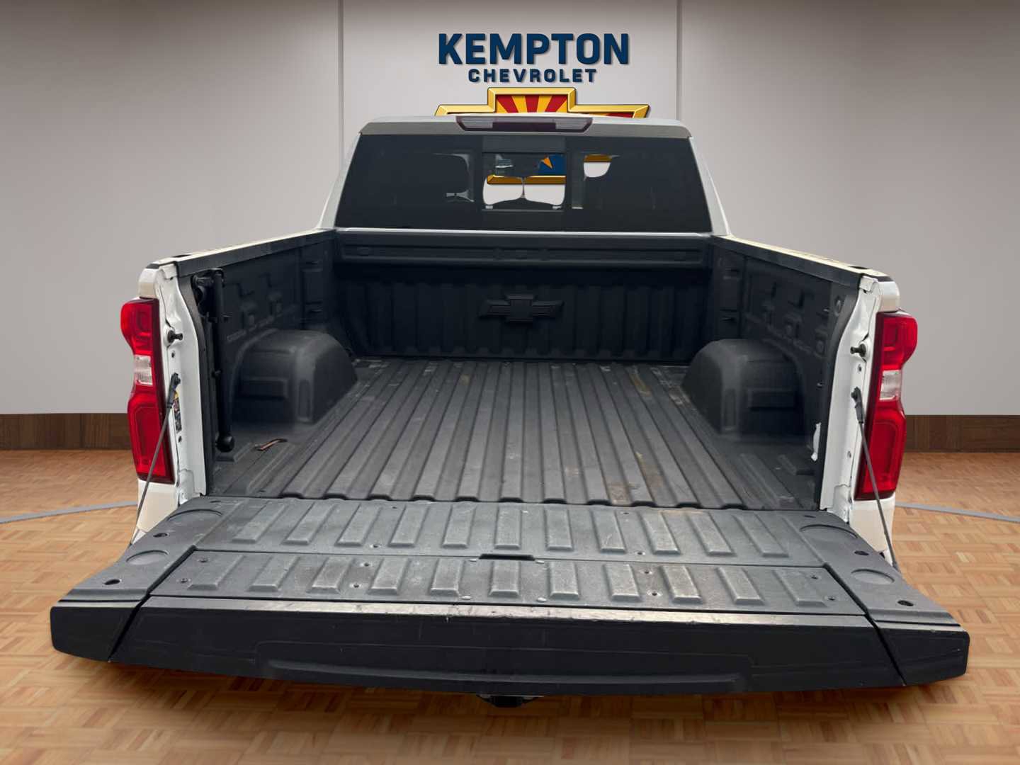 Used 2022 Chevrolet Silverado 1500 LT Trail Boss w/ LT Trail Boss Premium Package AWD/4WD image 18