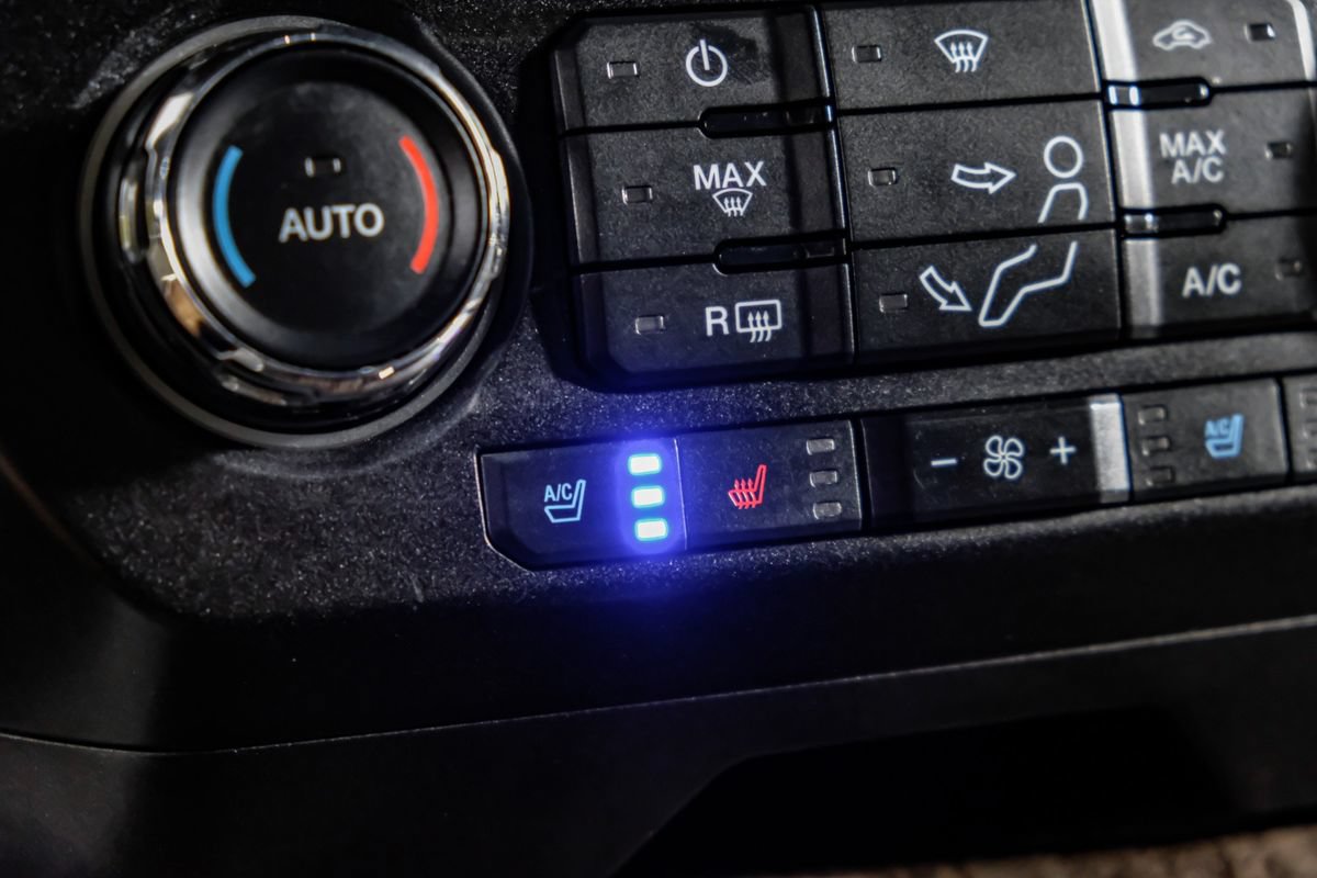 Used 2019 Ford F250 Lariat w/ Lariat Value Package AWD/4WD image 25