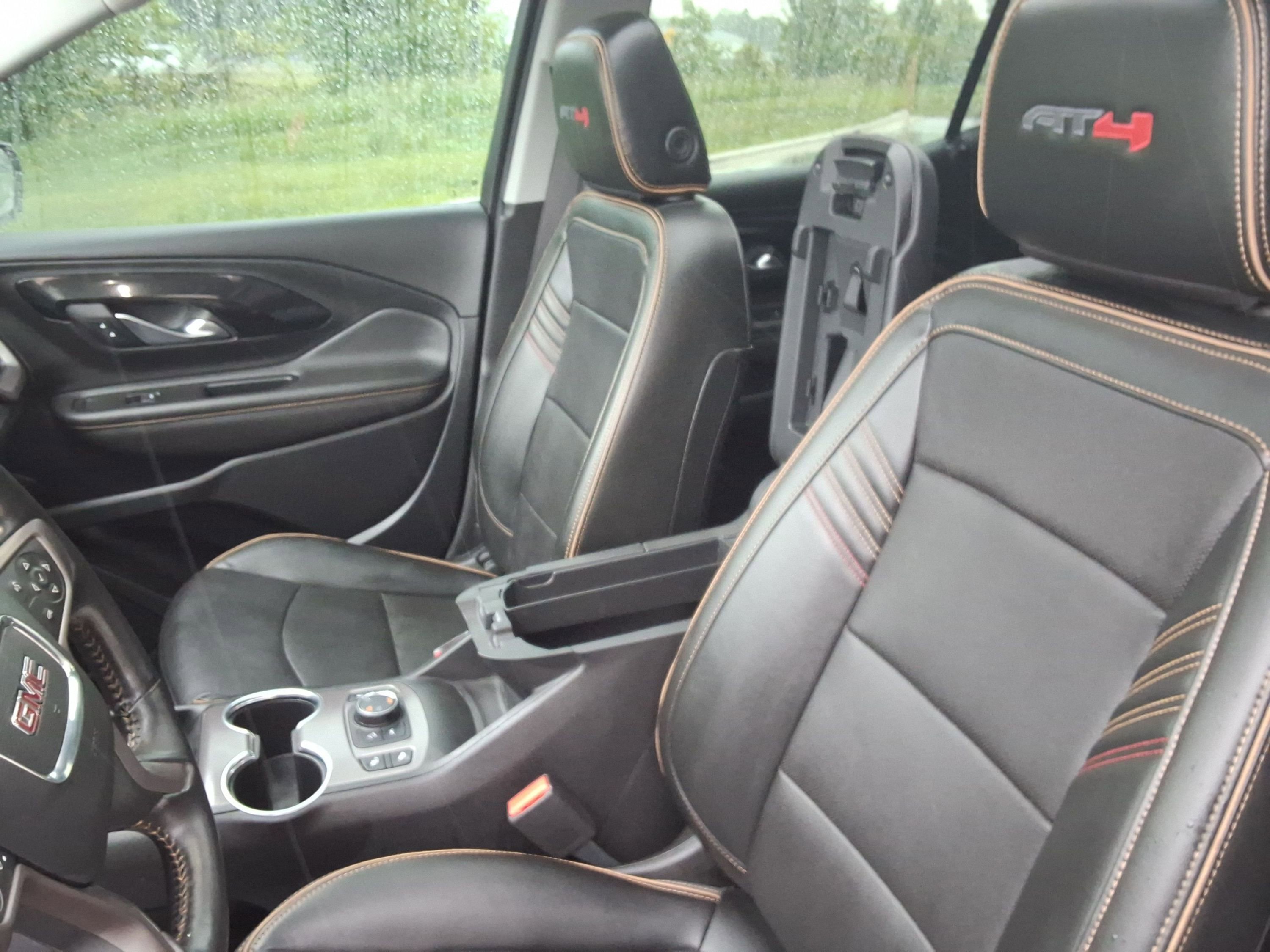Used 2022 GMC Terrain AT4 w/ LPO, Floor Liner Package image 24