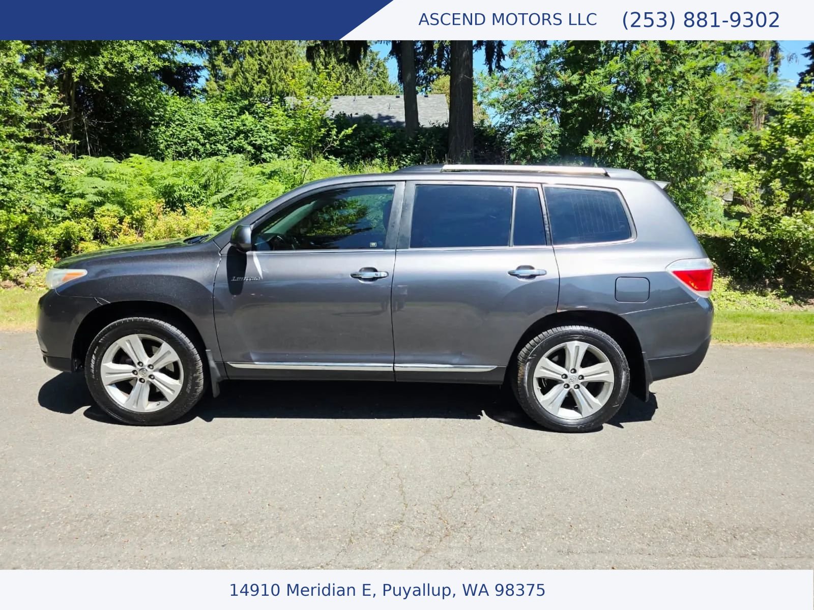 Used 2013 Toyota Highlander Limited FWD image 2