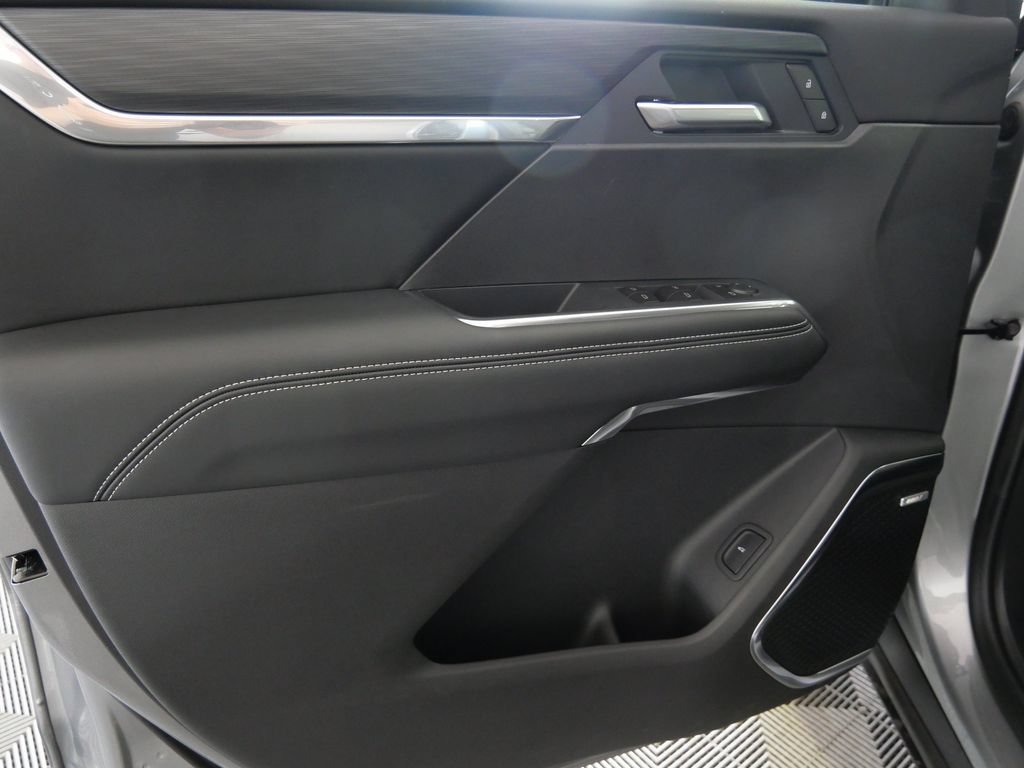 New 2026 GMC Acadia Elevation w/ LPO, Floor Liner Package AWD/4WD image 12