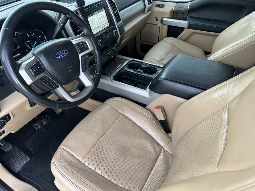 Used 2019 Ford F250 Lariat w/ Lariat Value Package AWD/4WD image 9