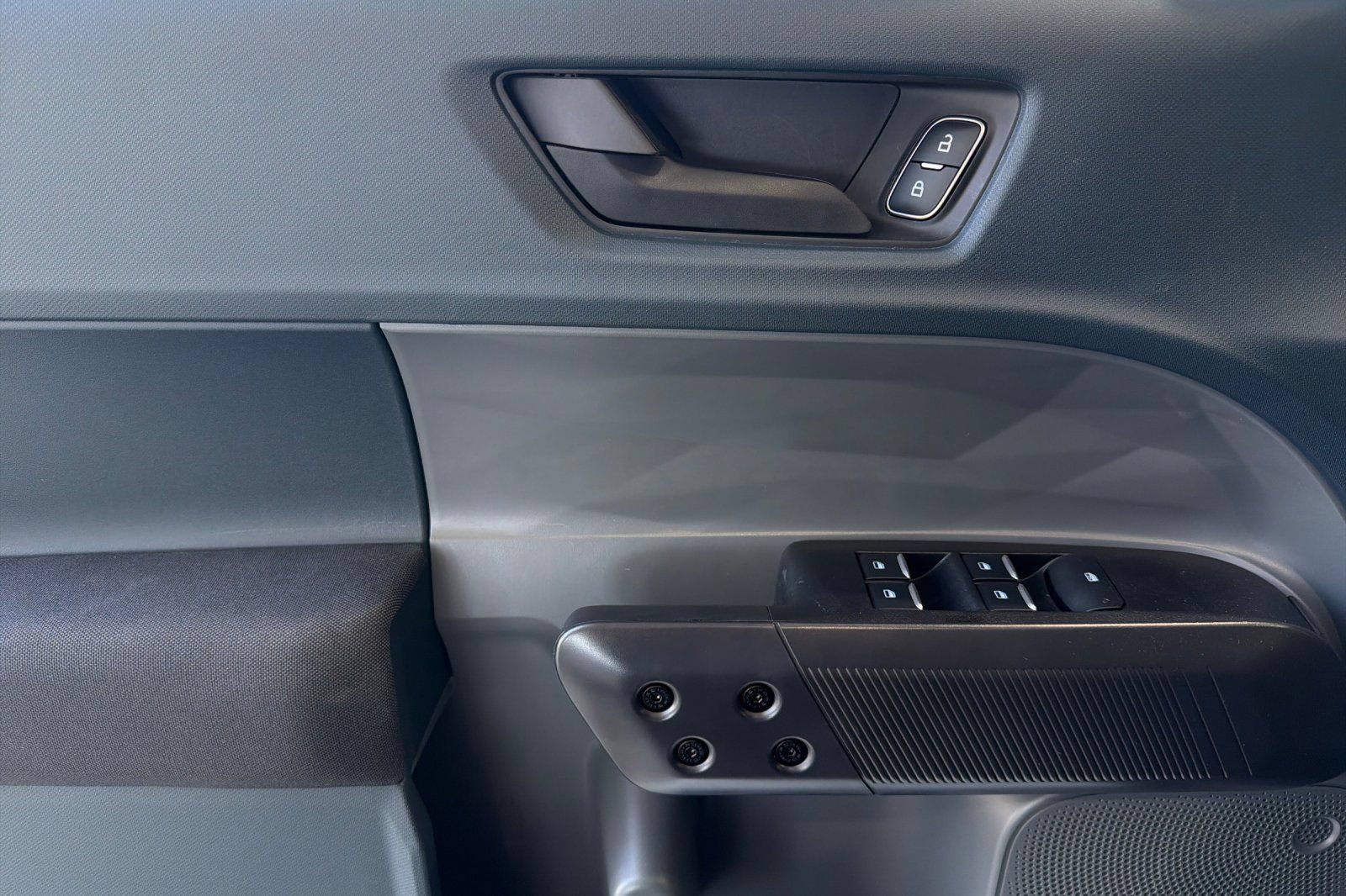 New 2026 Ford Maverick XL FWD image 11