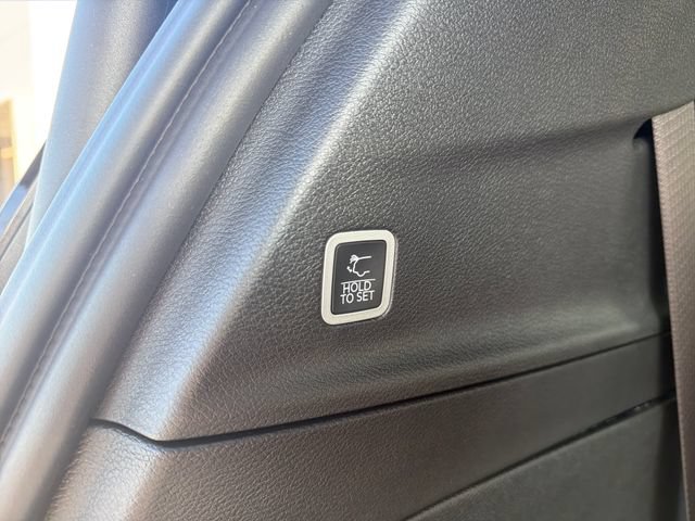 New 2027 Chrysler Pacifica Select FWD image 43