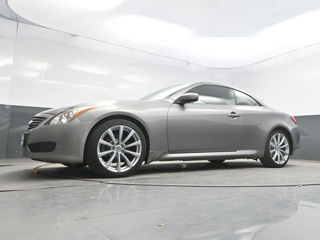 Used 2009 INFINITI G37 Convertible w/ Premium Pkg RWD image 29