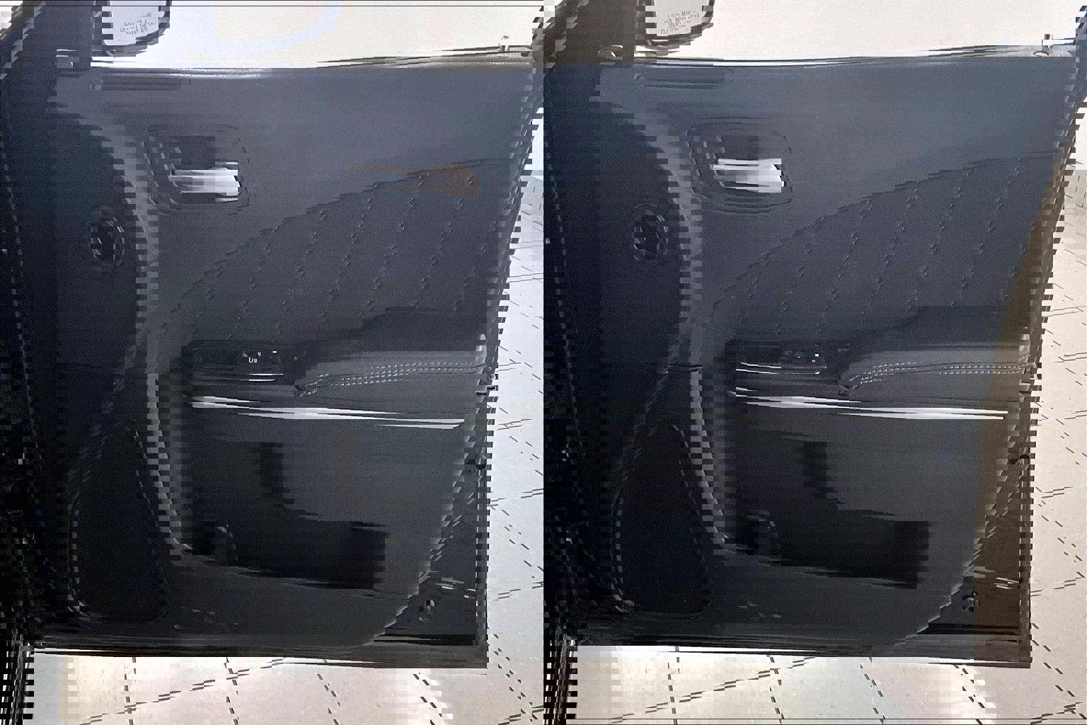 Used 2023 Dodge Charger SXT image 28