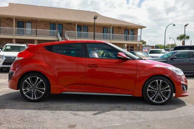 Used 2016 Hyundai Veloster Turbo image 16