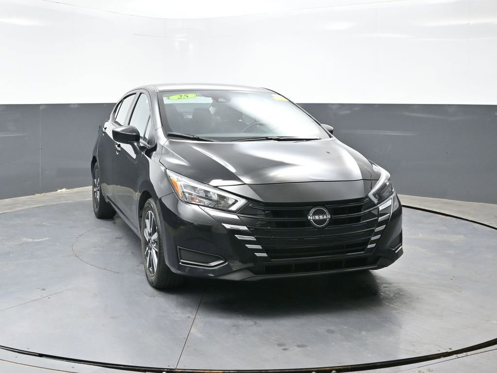 Used 2025 Nissan Versa SV FWD image 11