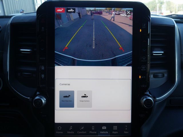 New 2025 RAM 2500 Laramie AWD/4WD image 7