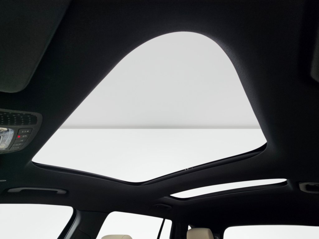 New 2026 Mercedes-Benz GLB 250 4MATIC image 46