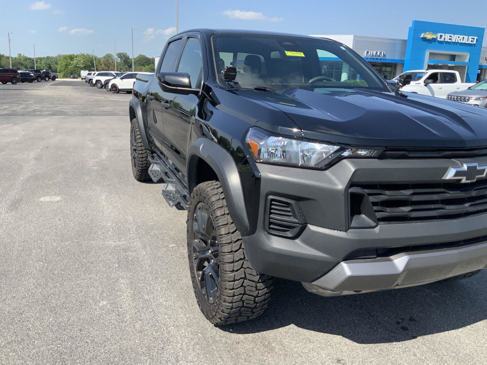 Used 2024 Chevrolet Colorado Trail Boss w/ LPO, Skid Plate Package AWD/4WD image 14