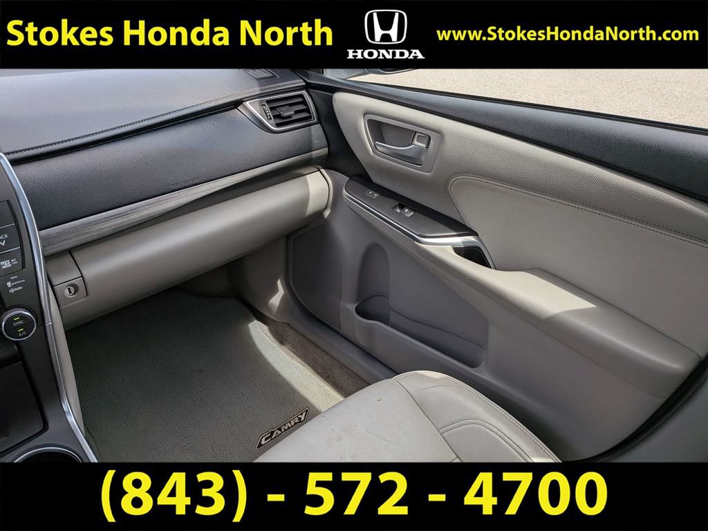 Used 2016 Toyota Camry XLE w/ Moonroof Package FWD image 21