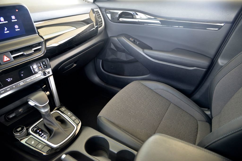 Used 2024 Kia Seltos X-Line image 27