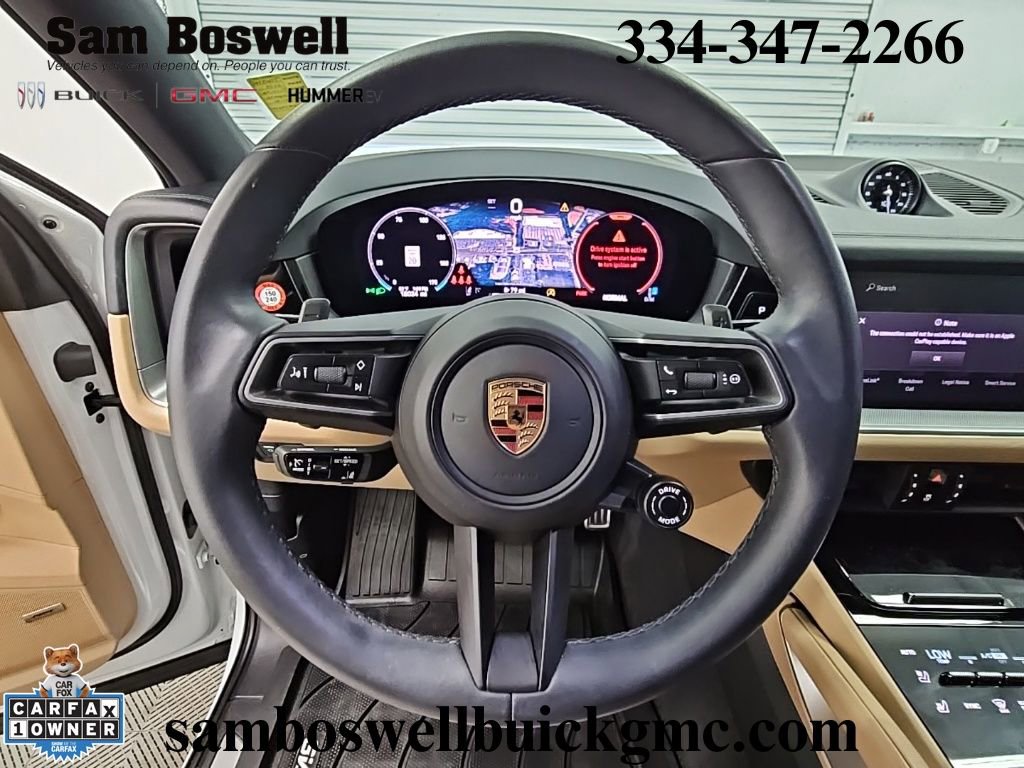 Used 2025 Porsche Cayenne Coupe image 24