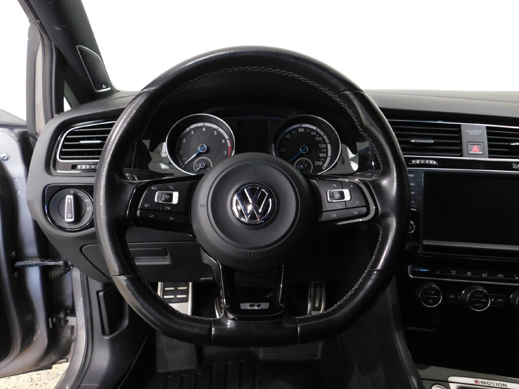 Used 2017 Volkswagen Golf 4-Door AWD/4WD image 36