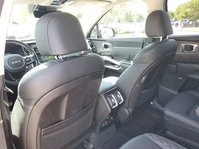 Certified 2023 Kia Sorento SX Prestige AWD/4WD image 9