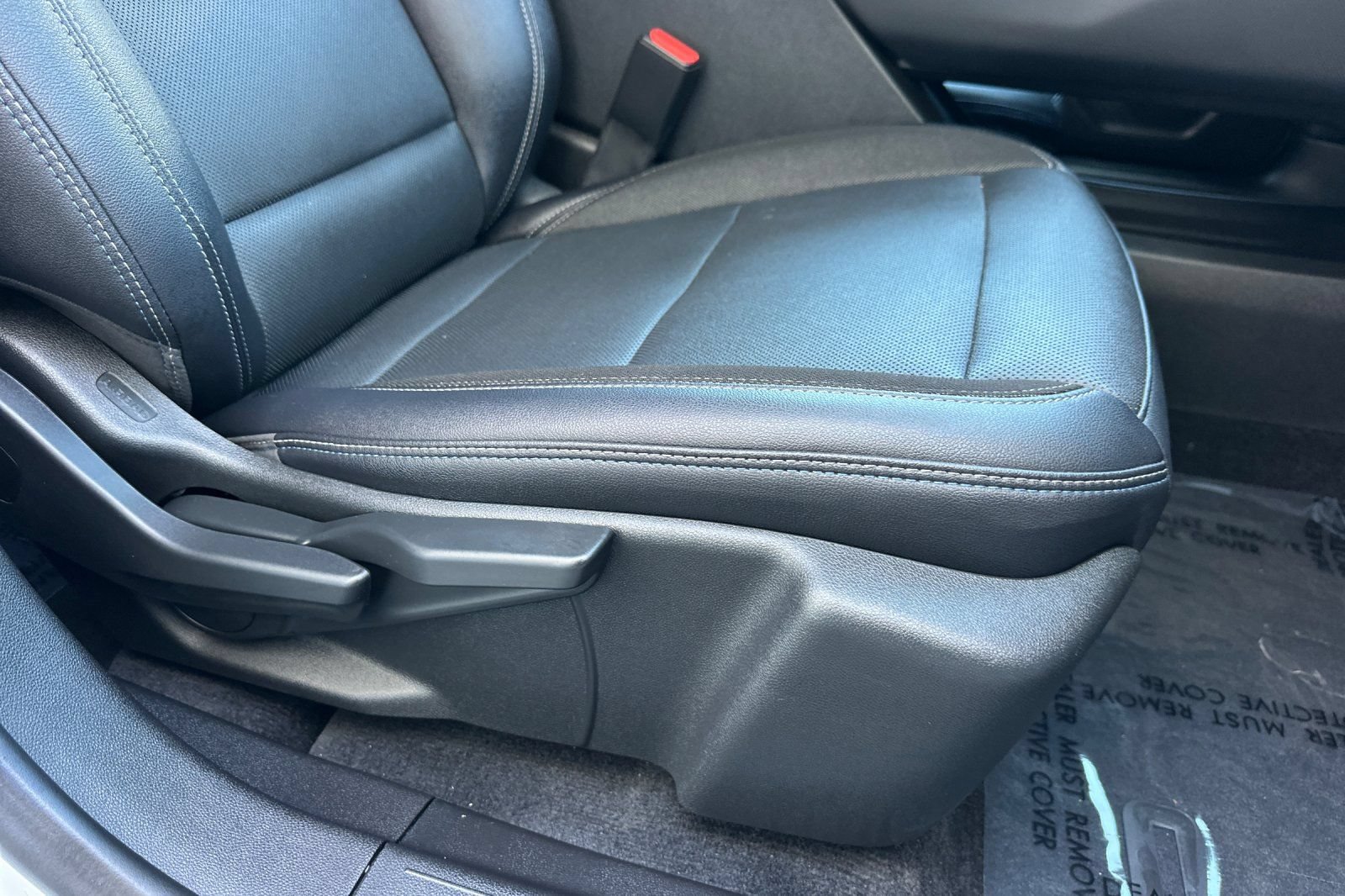 Certified 2024 Chevrolet Equinox EV LT w/ LPO, Blackout Package FWD image 23