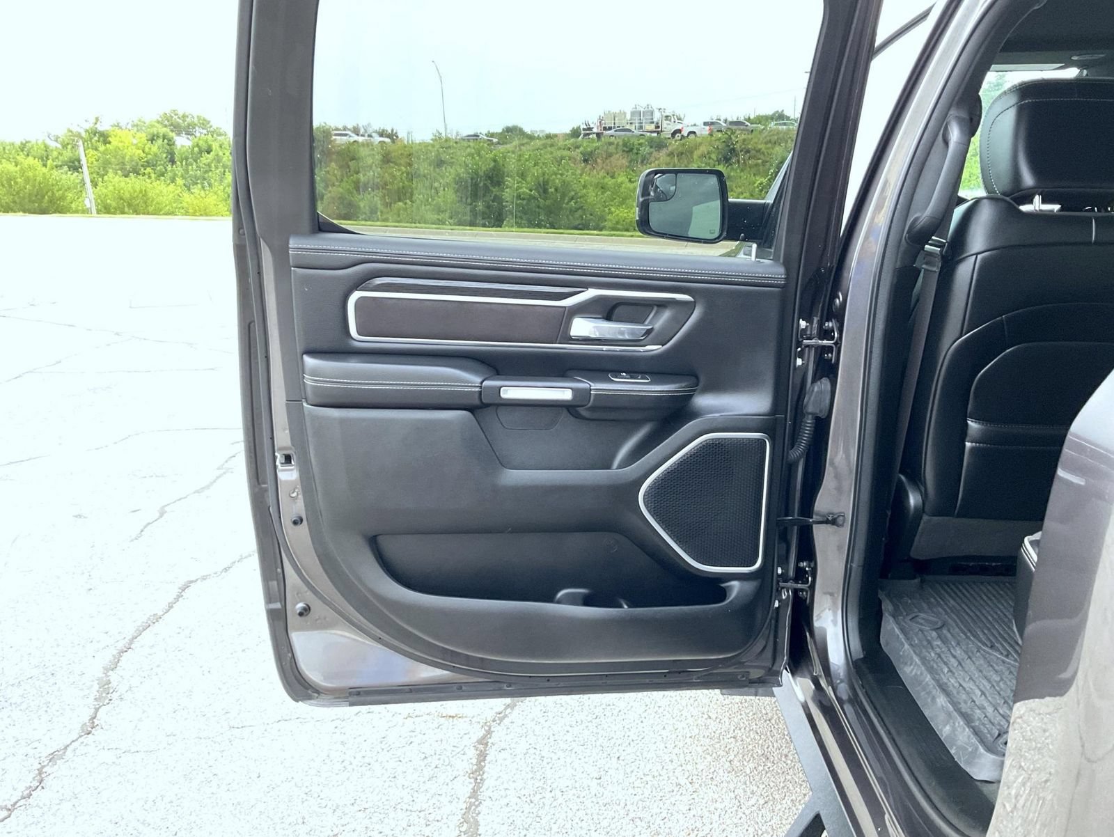 Used 2023 RAM 1500 Laramie AWD/4WD image 20