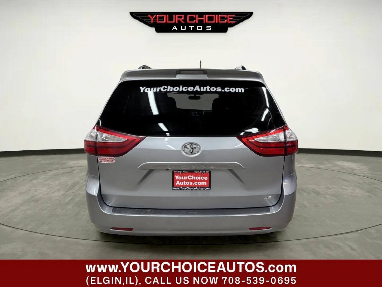 Used 2015 Toyota Sienna LE FWD image 4