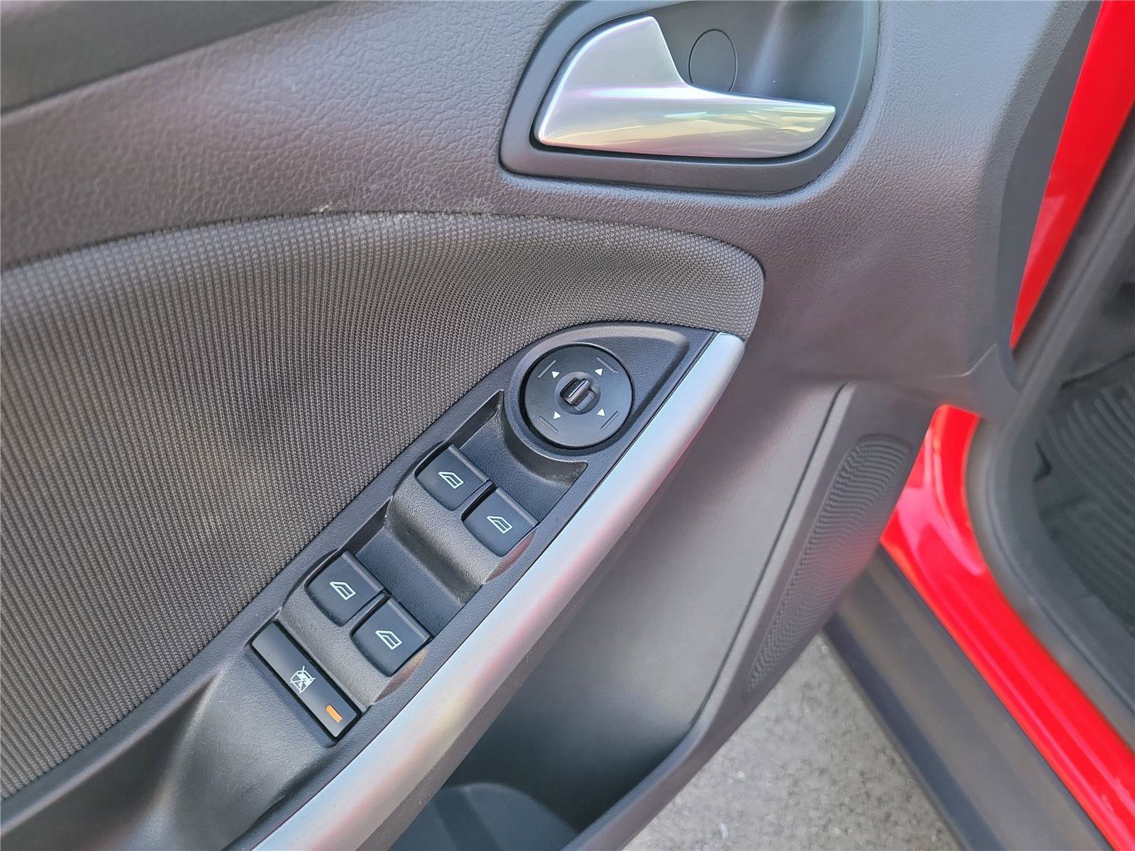 Used 2012 Ford Focus SE image 21