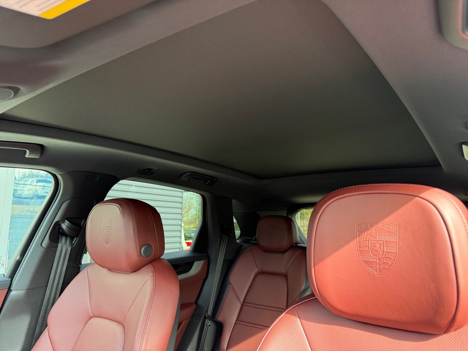 New 2026 Porsche Cayenne E-Hybrid AWD/4WD image 19