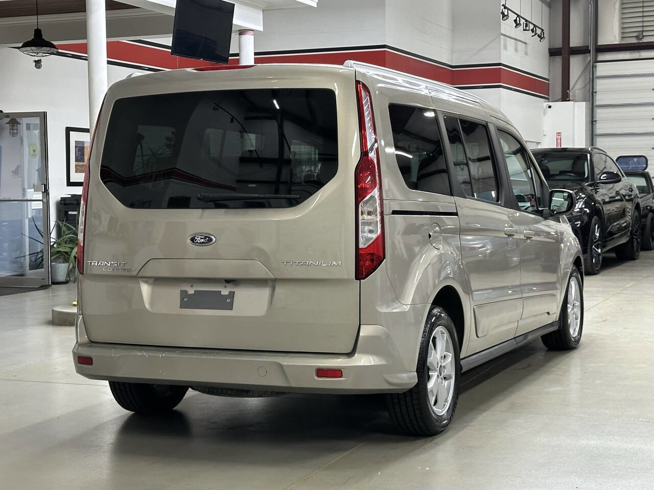 Used 2014 Ford Transit Connect Titanium FWD image 2