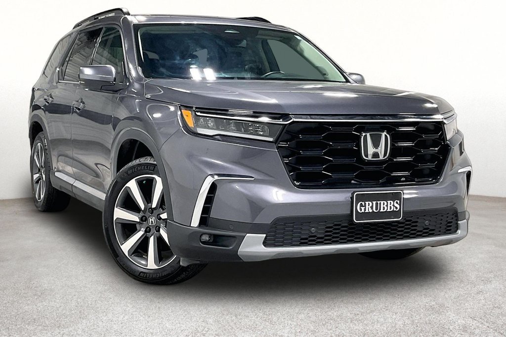 Used 2025 Honda Pilot Touring