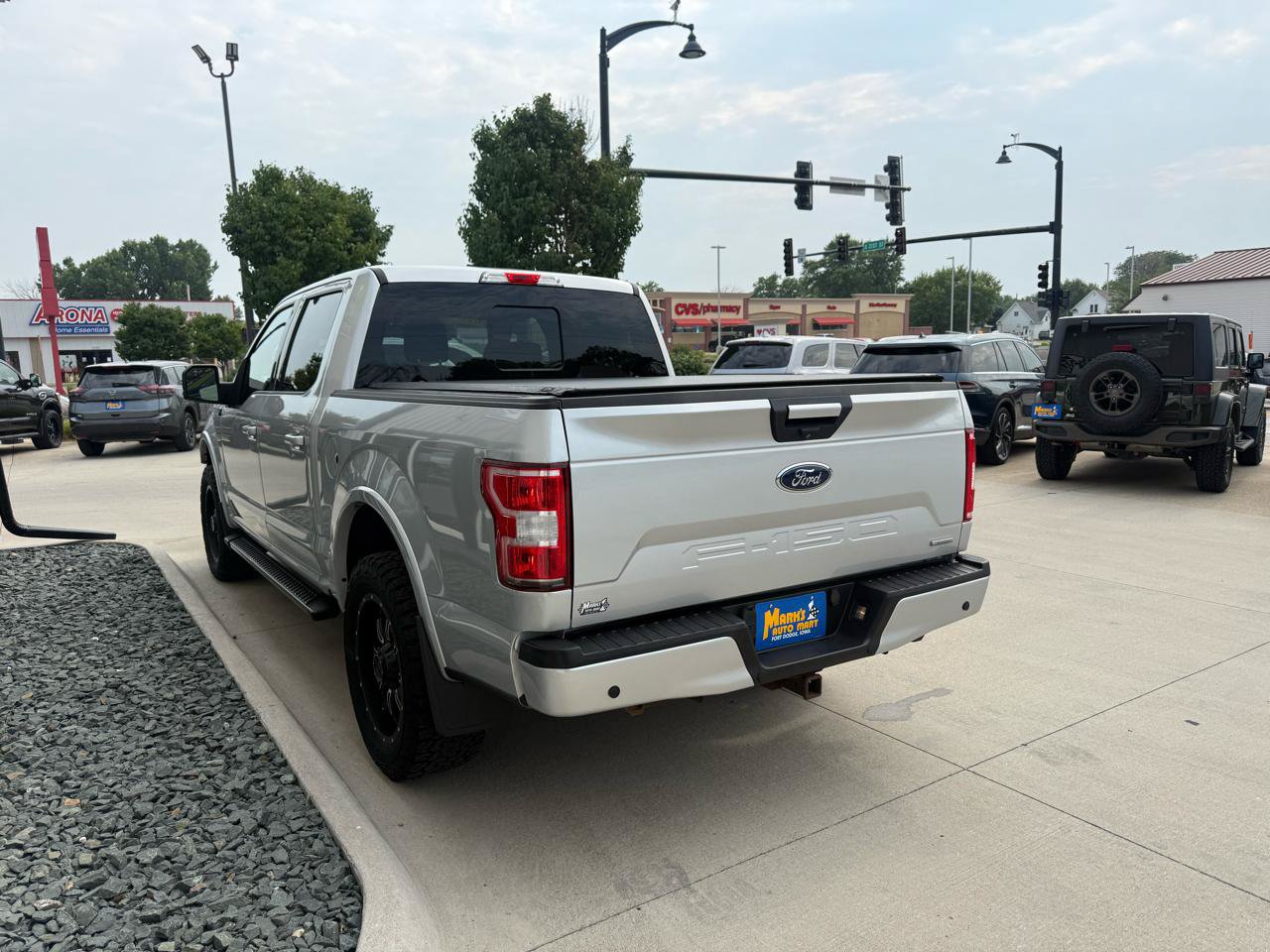 Used 2018 Ford F150 XLT w/ Equipment Group 302A Luxury AWD/4WD image 4